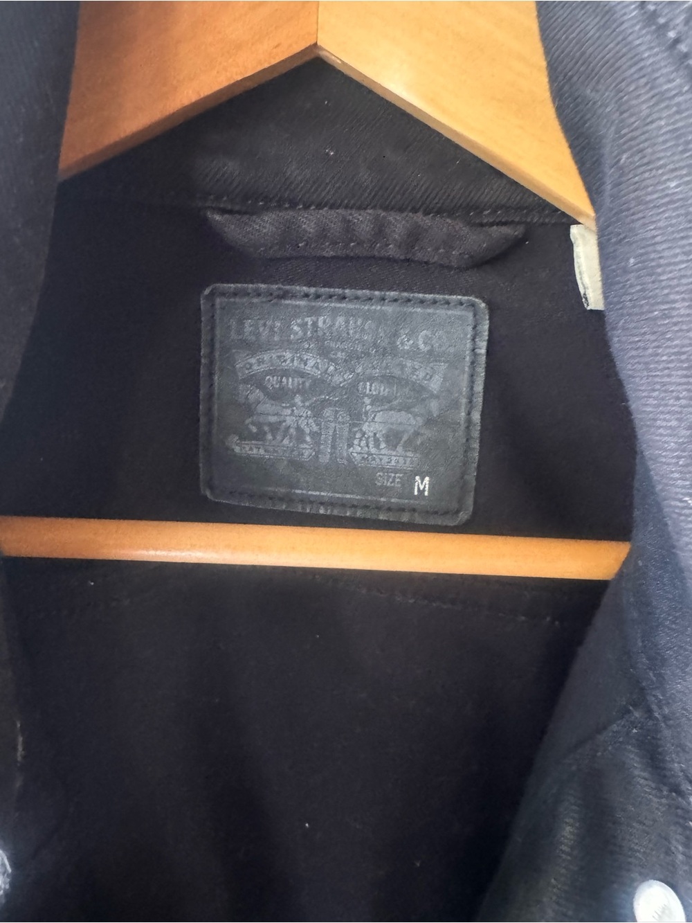Levi's Black Raw Hem Denim Trucker Jacket - Picture 4 of 6
